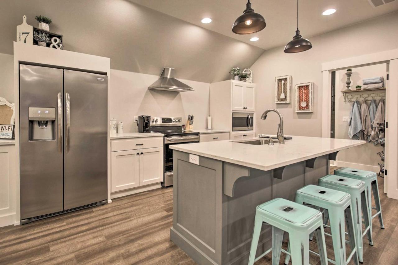 Chic Farmhouse With Creek In Heart Of Wine Country! McMinnville Kültér fotó