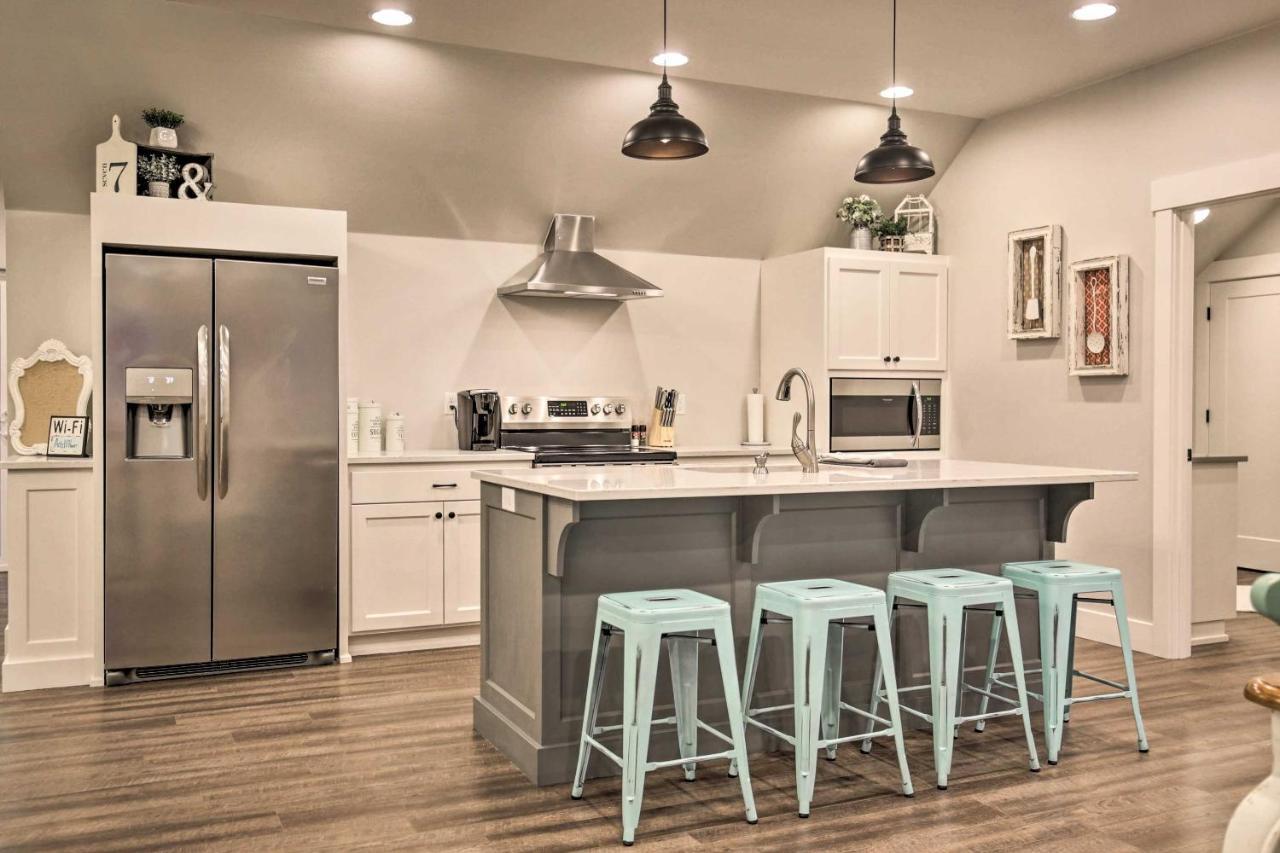 Chic Farmhouse With Creek In Heart Of Wine Country! McMinnville Kültér fotó